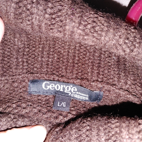 GEORGE CLASSIC Sweater - Picture 2 of 6